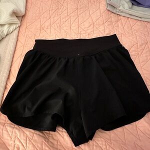 small arie shorts